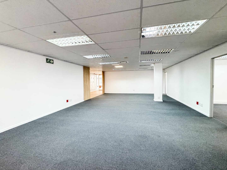 To Let Commercial Property for Rent in Mouille Point Western Cape
